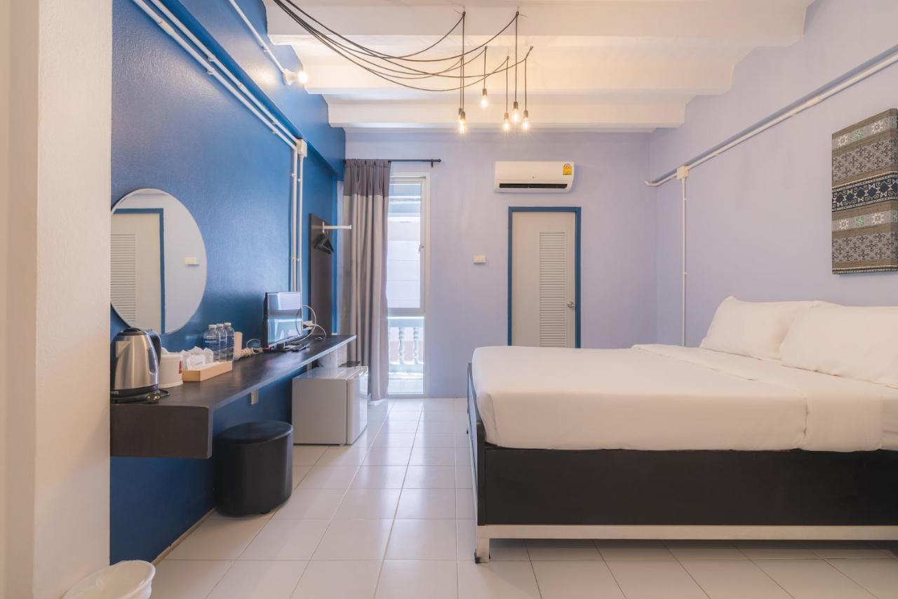 Bedgasm Hotel X Cafe Nimman Chiang Mai Exterior photo