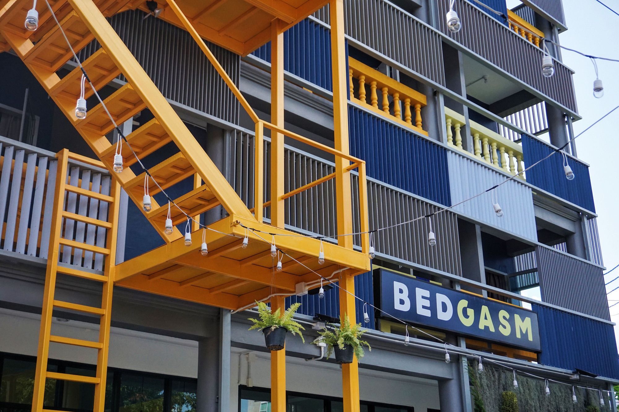 Bedgasm Hotel X Cafe Nimman Chiang Mai Exterior photo